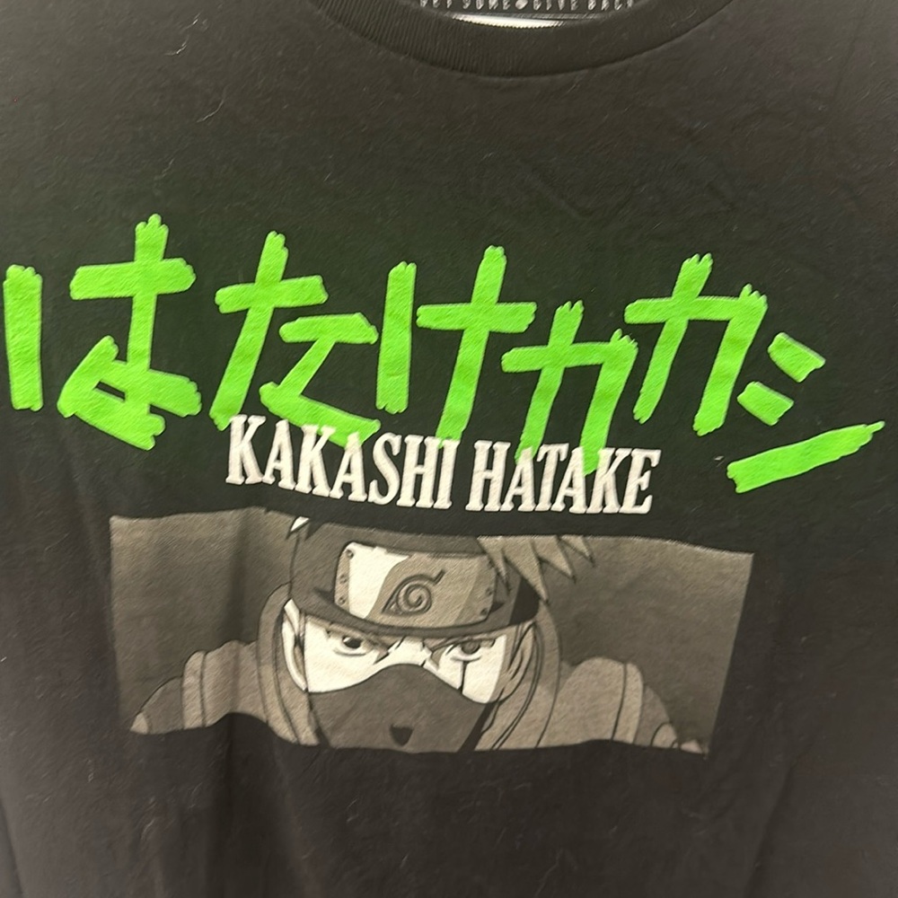 EUC Naruto Kakashi Graphic Screen Tee Short Sleeve T- Shirt Size M Medium Double